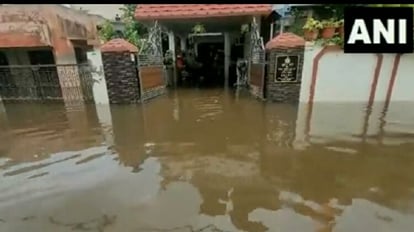 हरियाणा में आफत की बारिश: गृह मंत्री विज के आवास में पानी भरा, शहर में भी जलभराव; अंबाला में बाढ़ जैसे हालात Torrential rains in Haryana, Home Minister Anil Vij residence filled with water, Ambala flood situation create