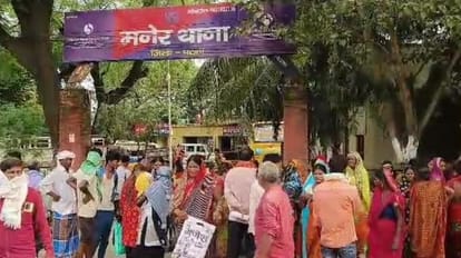 Bihar : स्नान करने गई दो महिला गंगा के तेज बहाव में डूबी, एसडीआरएफ टीम ने निकाला Bihar: Two women drowned in strong current while taking bath in Patna, SDRF team pulled them out.