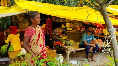 Flood Effects : यमुना काबू में लेकिन दिल्ली के कई इलाकों में पेयजल संकट, बीमारियों की आशंका, मंत्री दौरे पर Drinking water crisis in many areas of Delhi, fear of diseases
