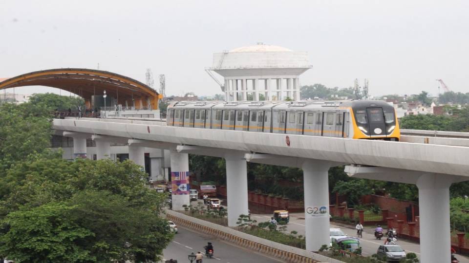 Metro ran on three km elevated track for first time in Agra