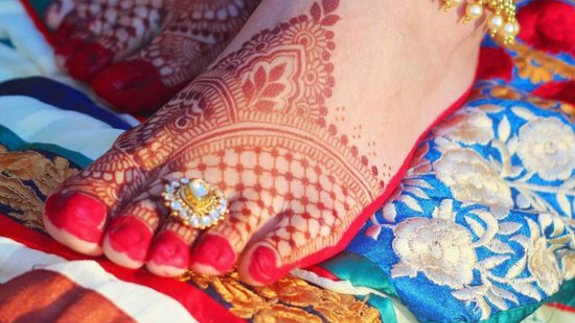 Alta Designs For Sawan latest simple alta design in Sawan 2023