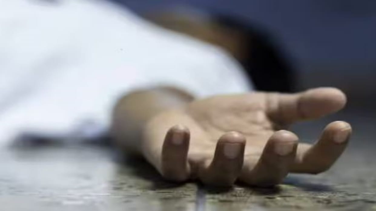 Ujjain Crime husband commits suicide after wife refuses to drink alcohol