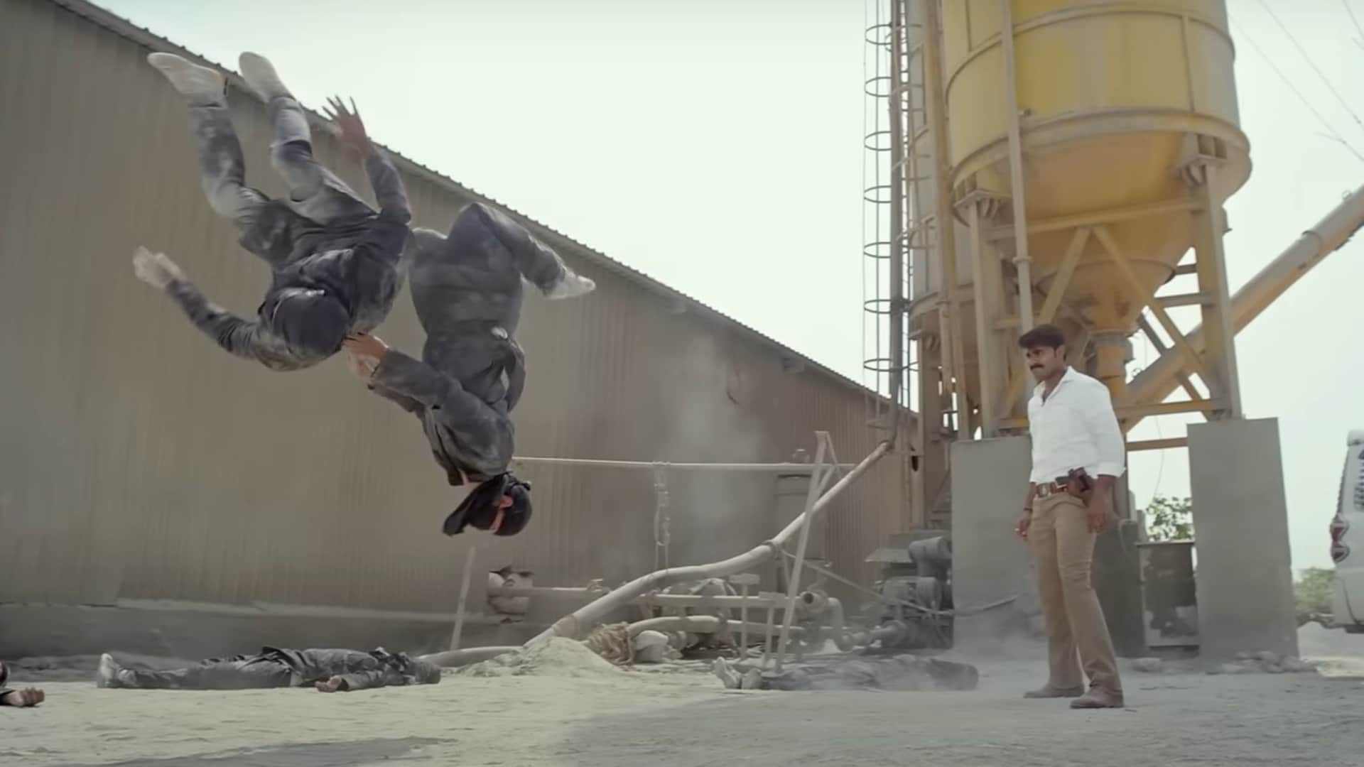 Bharat Bhagya Vidhata Trailer Pradeep Pandey Chintu action ruckus in Bhojpuri  went viral soon it was released