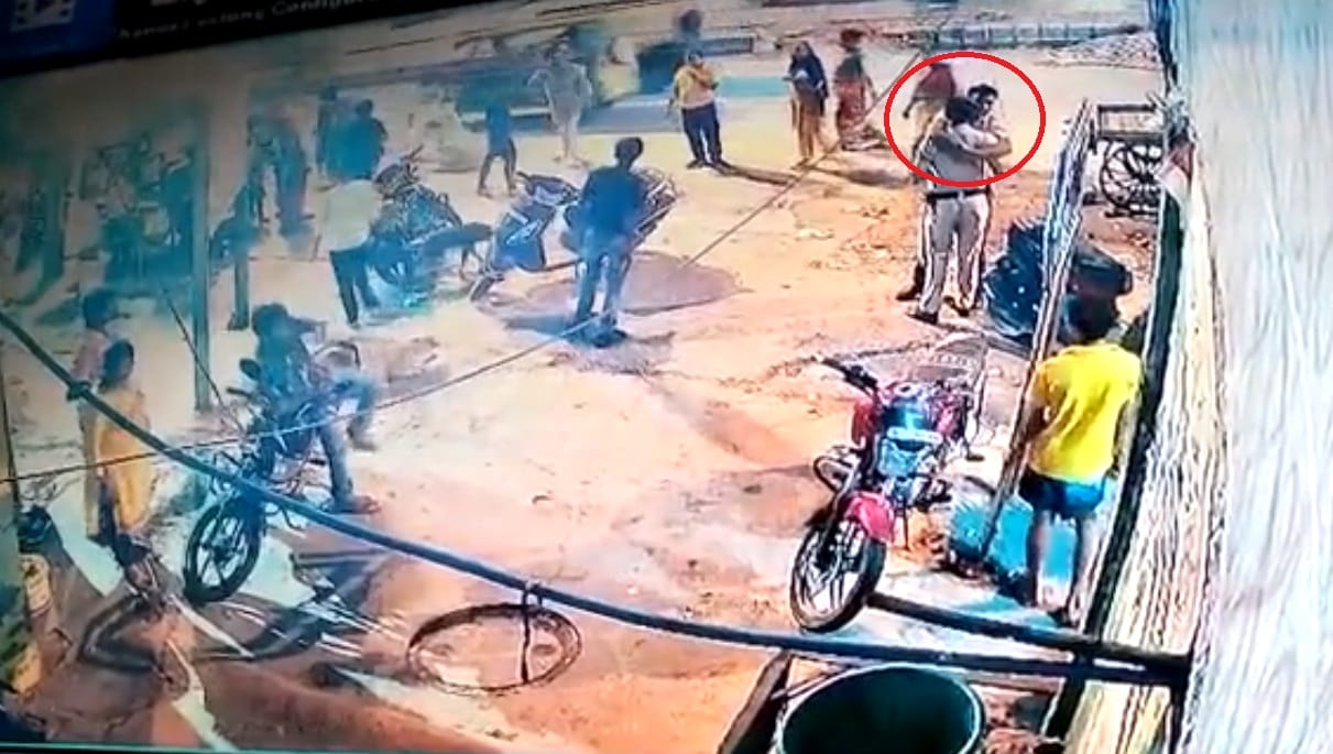 CBI registers FIR against two head constables who took bribe cctv video