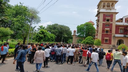 Students staged a protest in front of the Students' Union building, case of death of a student in Allahabad Un