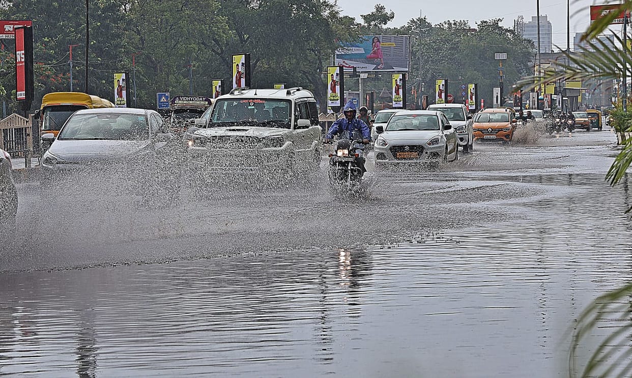 MP Monsoon: Many districts of the state are flooded, alert of heavy rains in ten districts even today