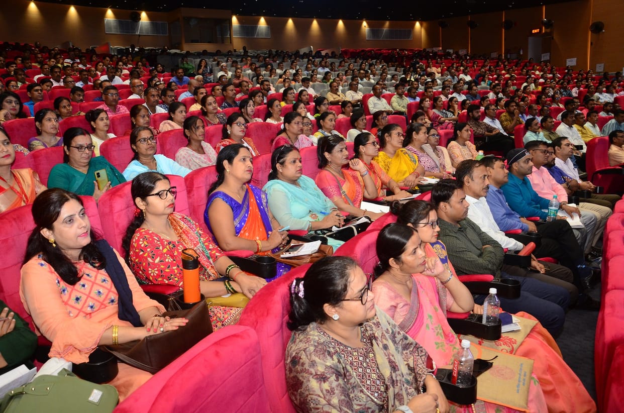 cluster teacher workshop, Divisional Commissioner said  worry about the children of the school just like your