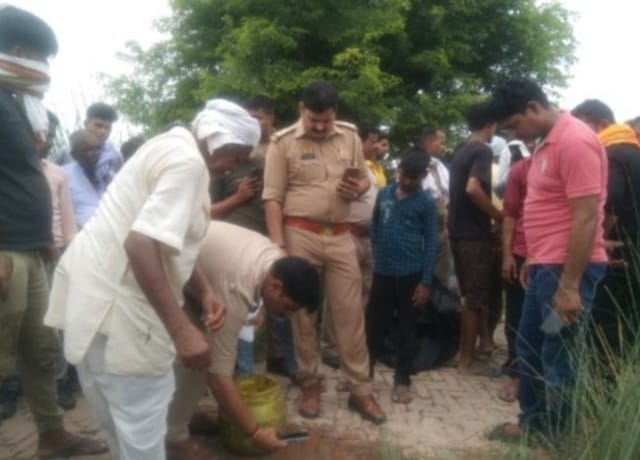 Sensation after dead body of Meerut youth was found in canal azamgarh
