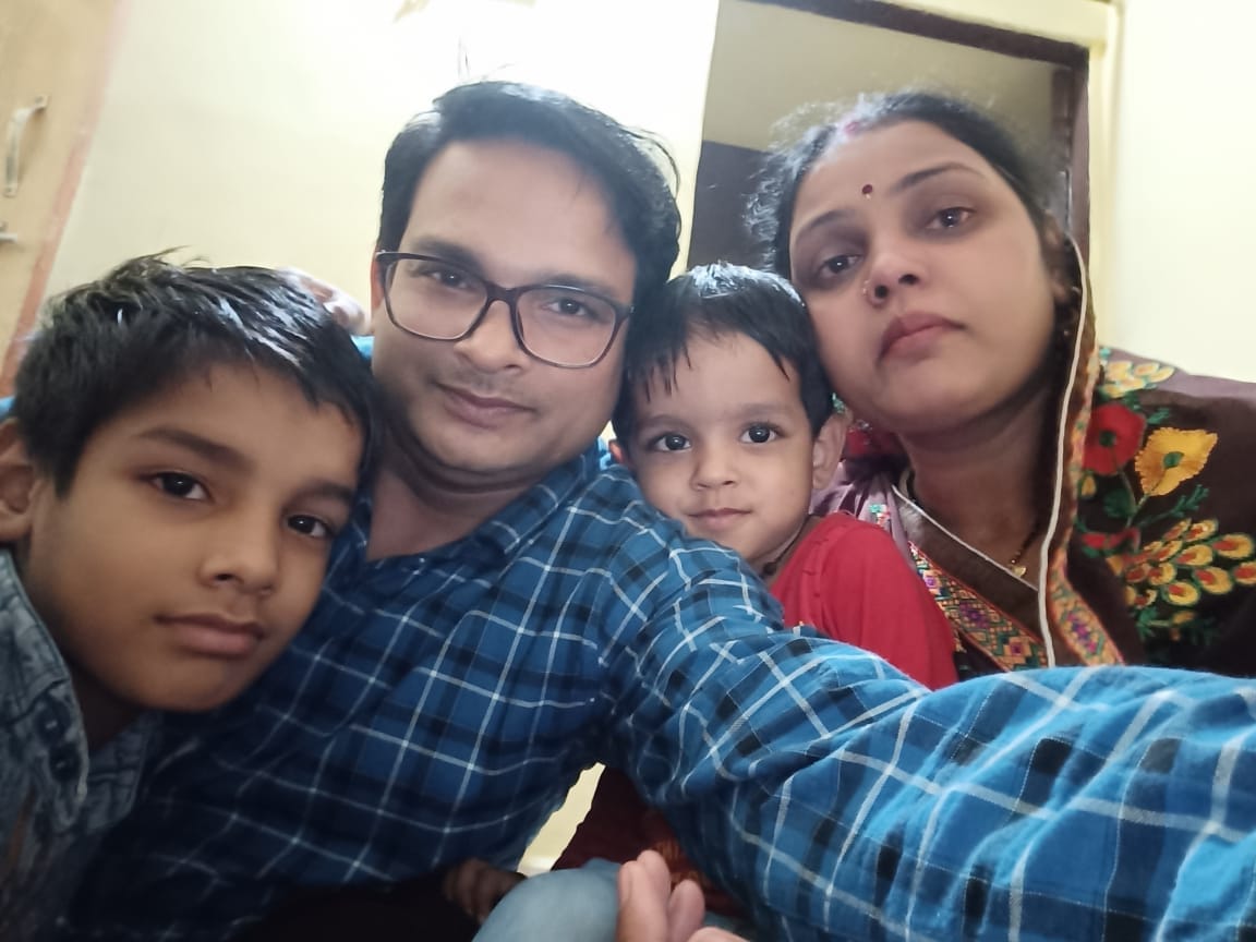 Bhopal Mass Suicide, After Poisoned Two Sons Husband And Wife Hang Themselves