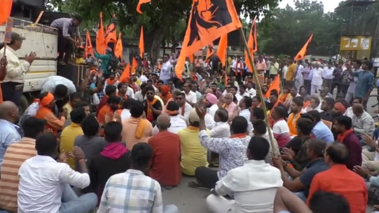 Hindu organizations protest against registration of case against the protesters in Bilaspur