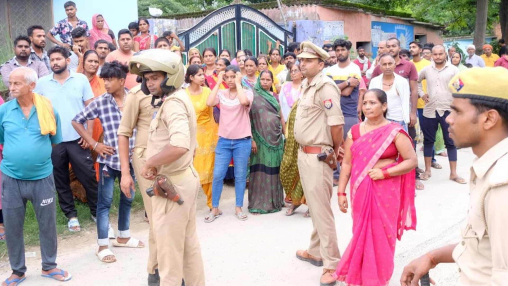 Khorabar Township Medicity Scheme against protest in gorakhpur