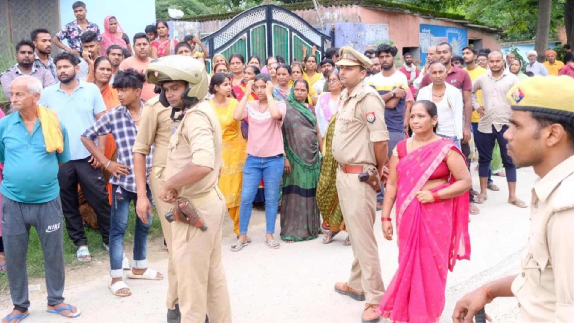 Khorabar Township Medicity Scheme against protest in gorakhpur