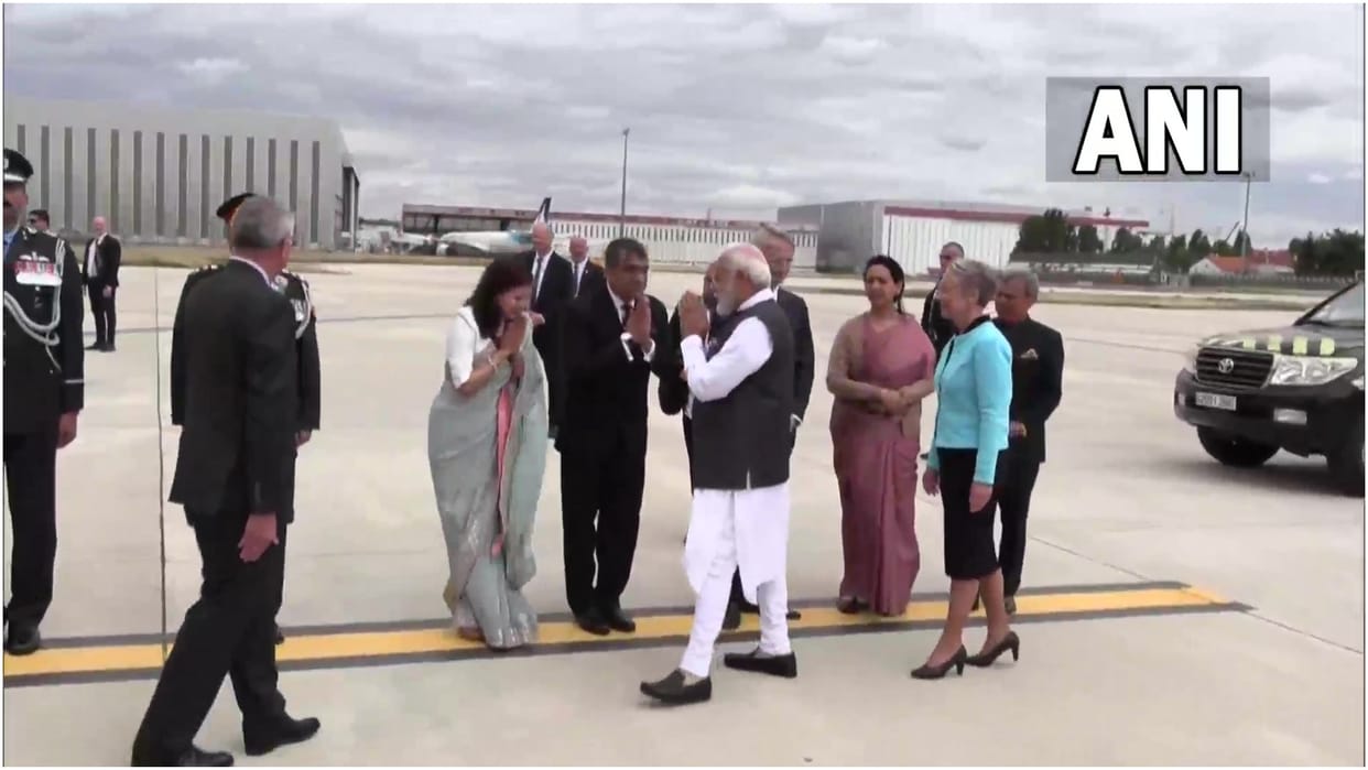 PM Modi France visit will attend Bastille Day parade as well as state banquet as Chief Guest