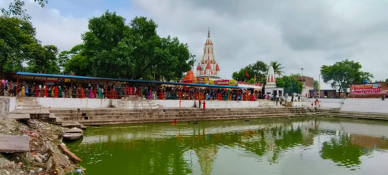 Sawan Special: Neither water is filled in the pool of Trilochan Mahadev, nor is there any source
