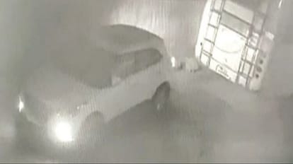 Thieves came in Swift car and stole Scorpio car of SP leader from outside the house