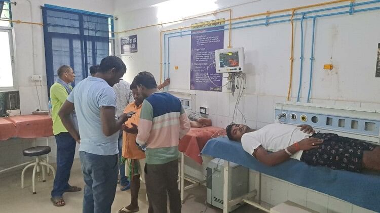 Bihar: देवघर से पूजा कर लौट रहे कांवड़ियों की कार में पिकअप ने मारी टक्कर, चार घायल; एक पटना रेफर