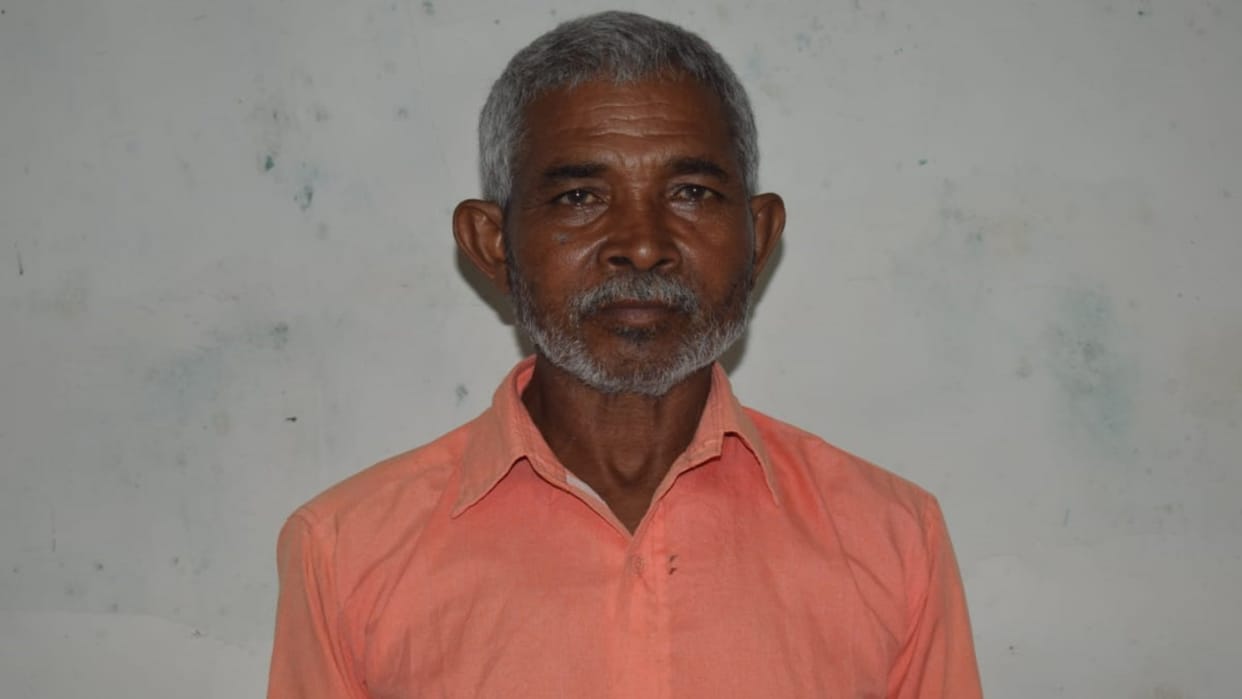 An addicted youth stabbed farmer 12 times for not giving money in Bettiah, died on spot