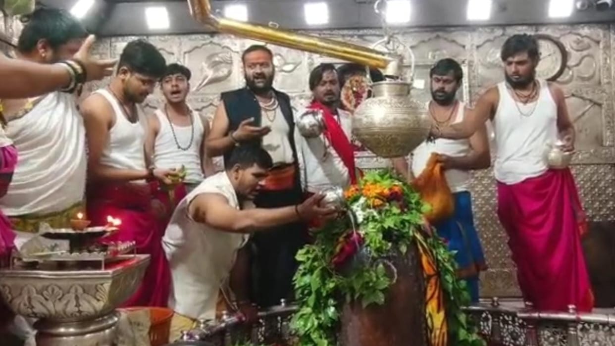 Ujjain Mahakal: Prayed to Baba Mahakal for the success of Chandrayaan 3