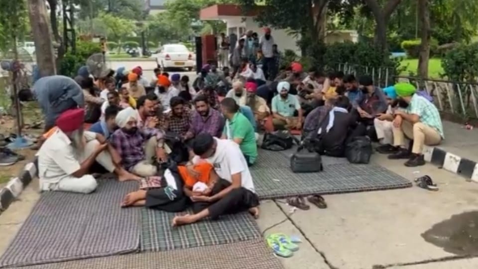 Body of PRTC bus conductor going Chandigarh to Manali found punjab flood situation update news
