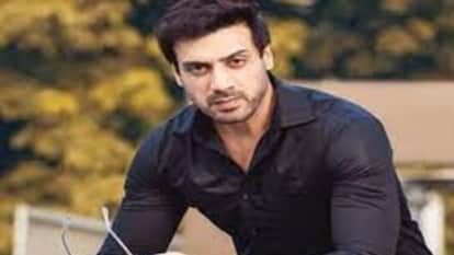 Tiger Zinda Hai fame Gavie Chahal wades through flood waters in Punjab to provide food aid to affected people