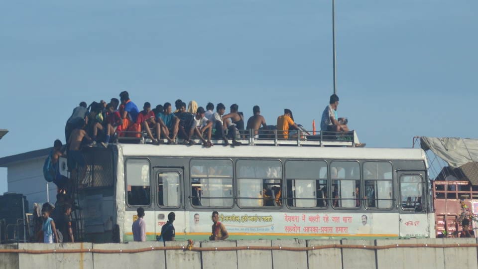 Kanwar Yatra 2023 Haridwar Delhi Highway Jam After Huge Crowd of Kanwariya police Arrangements Field Photos