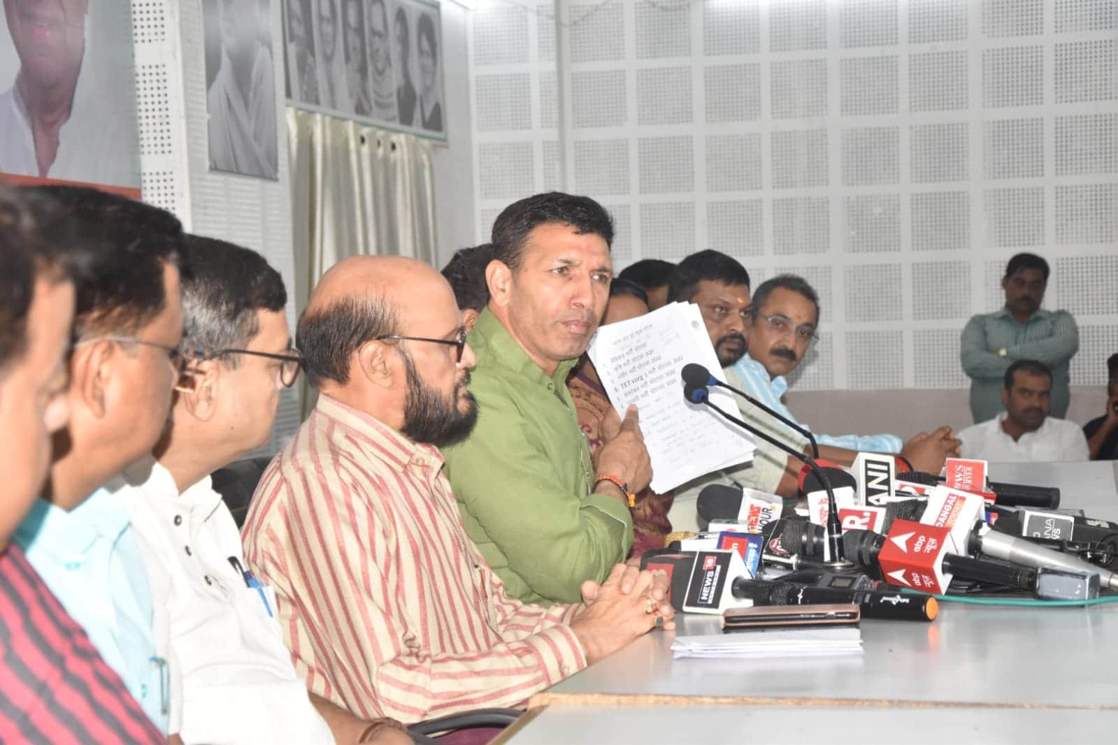 MP News: Jeetu Patwari said - Vyapam's name changed but the scams continue, canceling the entire exam and dema