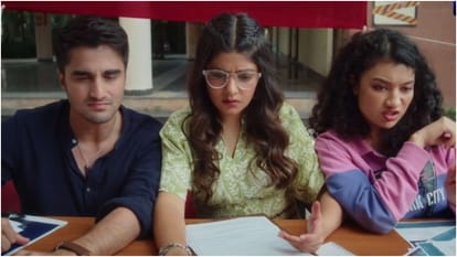College Romance 4 Review in Hindi Gagan Arora Apoorva Keshav Sadhna Shreya Mehta Nupur Nagpal Jhanvi Rawat