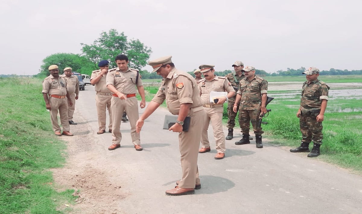 husband Murder by his wife lover in mirzapur said kill him then I will be with you