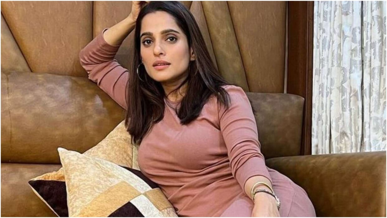 Rafuchakkar star Priya Bapat talks About her first love also reveals that she lived in chawl for 25 years