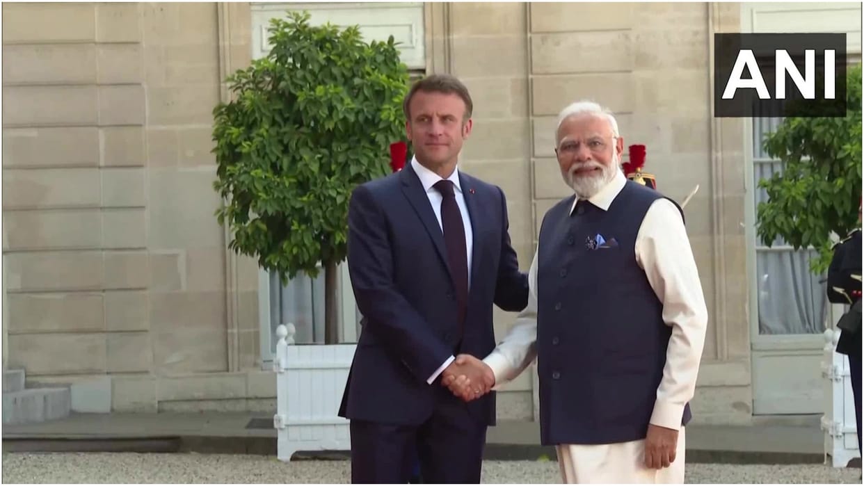 Officials said Several special gestures by France in banquet for PM Modi