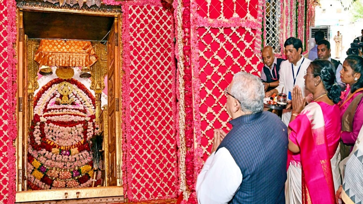 Droupadi Murmu in Rajasthan News: President Draupadi Murmu Visits Khatu Shyam Darbar