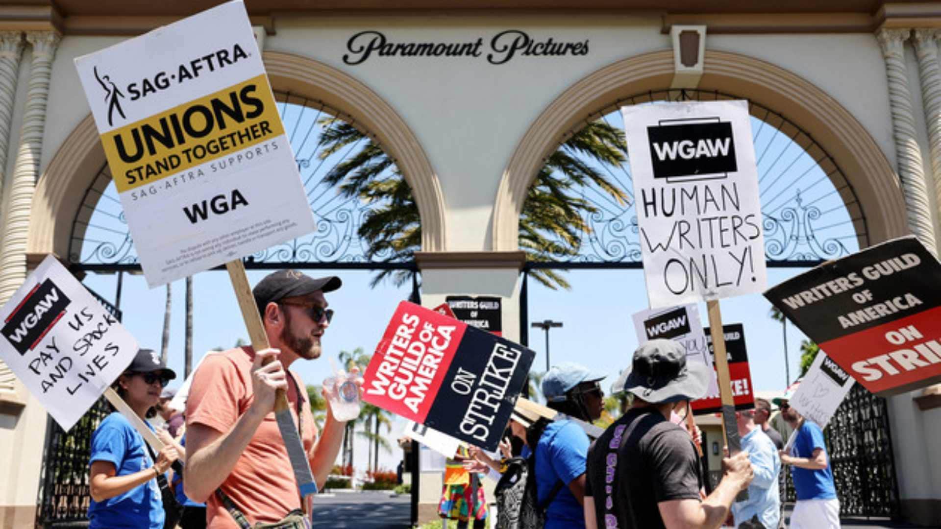 SAG AFTRA Stars Strike Oppenheimer cast walked out of the premiere midway in solidarity