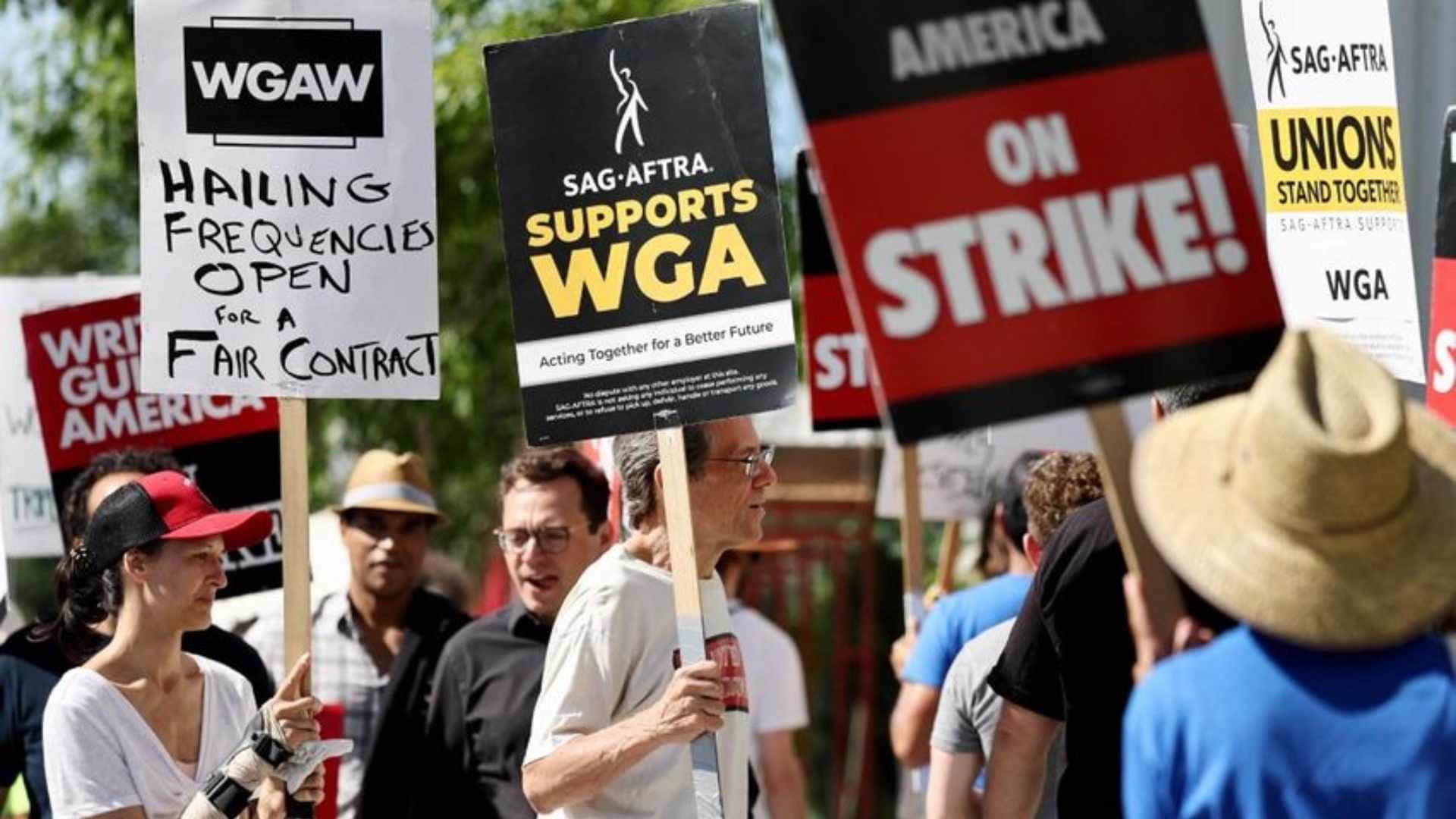 SAG AFTRA Stars Strike Oppenheimer cast walked out of the premiere midway in solidarity