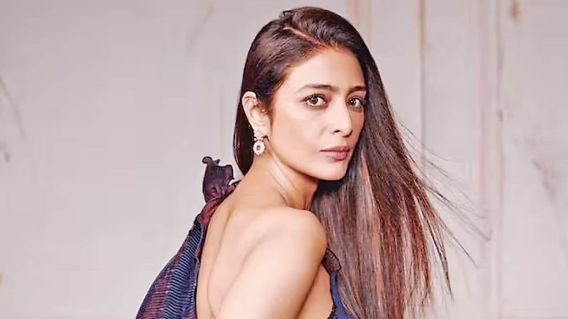 These Bollywood Celebrities does not use Surname Kajol Tabu Dharmendra Govinda Rekha