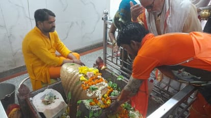 Sawan Special: त्रेतायुग से जुड़ा है इस मंदिर का इतिहास, शत्रु पर विजय पाने के लिए शत्रुघ्न ने की थी स्थापना Sawan Special: The history of this temple is related to Tretayuga, Shatrughan had established it