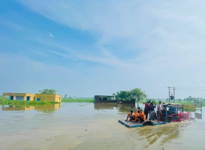 Flood in Hastinapur: struggle to save lives in front of the victims, life in Danger