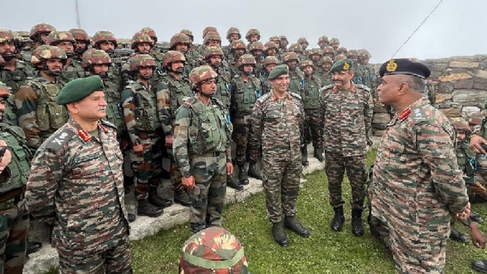 Army Chief General Manoj Pande visits forward post of LoC, knows situation on border