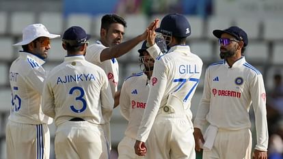 Ashwin: 'धोनी महान, लेकिन रोहित भी कम नहीं', फैमिली इमरजेंसी वाले मामले पर अश्विन ने भारतीय कप्तान की तारीफ की Rohit Sharma Is An Outstanding Leader Like MS Dhoni', Ashwin Narrates story In Rajkot IND vs ENG 3rd test