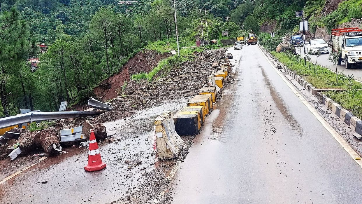 Solan News: kalka shimla national highway blocked in every year in rainy season