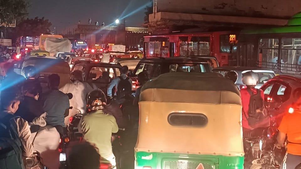 Delhi NCR Weather News Live: Yamuna Water Level Above Danger Mark, Yellow Alert in Delhi for Rain Today