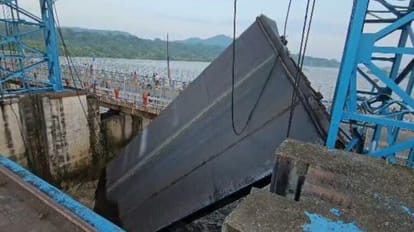 Uttarakhand: पहाड़ों में भारी बारिश के बाद हरिद्वार में भीमगोड़ा बैराज का फाटक टूटा, शहर में अलर्ट जारी Uttarakhand Weather: Haridwar Bhimgoda barrage Gate broken after heavy Rainfall in Hilly Areas Alert issued