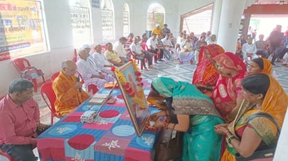 Gayatri Yagya being performed in Bihar to maintain unity in Mahagathbandhan and Nitish Kumar to become PM