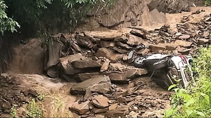 Himachal Weather Update: Heavy rain in Mandi Shimla Amid orange alert landslide on house one killed