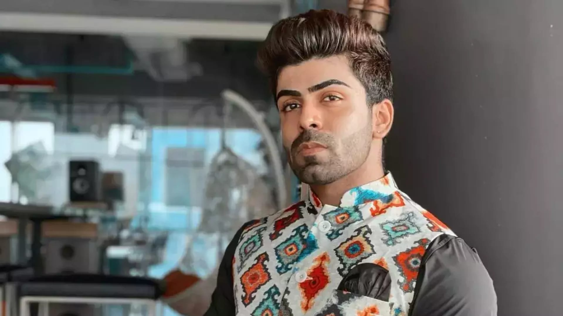 Akash Choudhary Splitsvilla 10 Fame actor Meets With Accident In Navi Mumbai see photos of Damaged Car