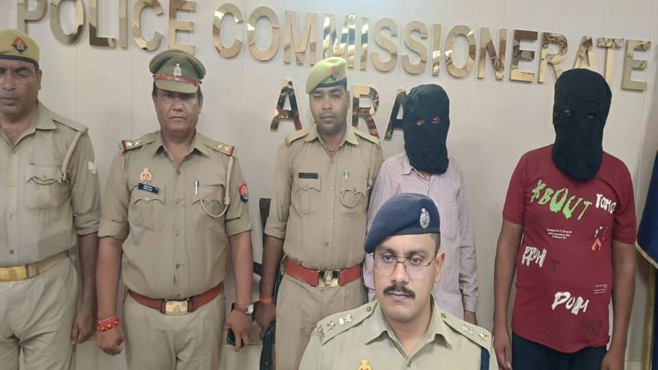 Police arrested two people including main accused of bikers gang who robbed on highway in Agra