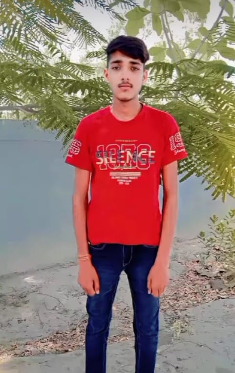 Jaunpur Accident News: Cyclist dies after being hit by an uncontrolled vehicle, the driver fled leaving the ca
