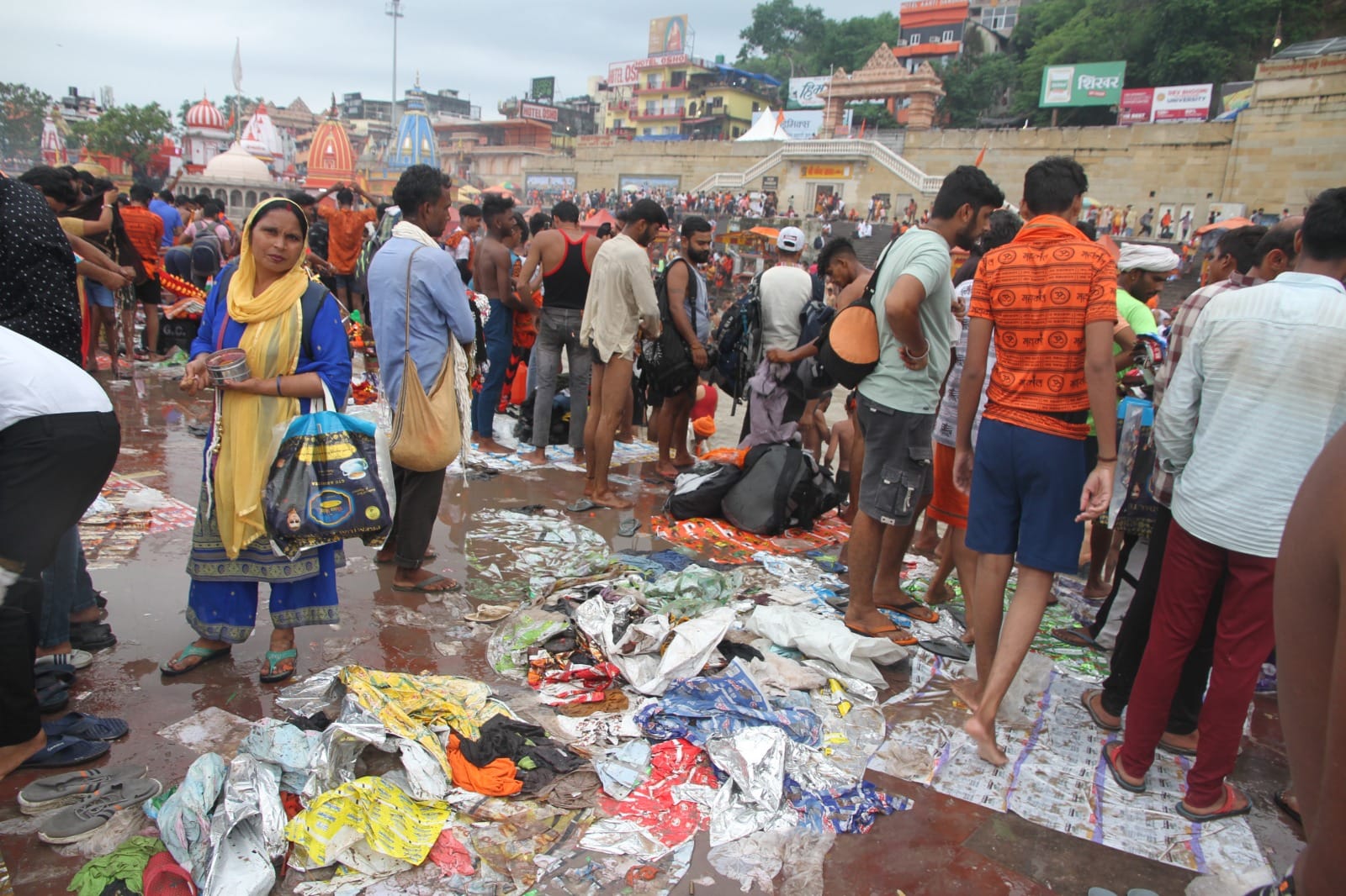 Kanwar Yatra 2023 Kanwariyas left 35 thousand metric tons of garbage in Haridwar