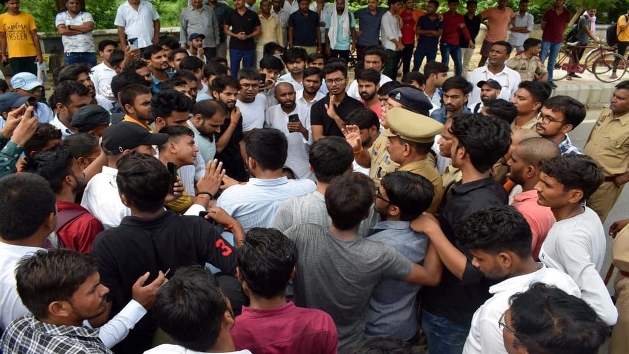 Allahabad University Violence: Names of law students involved in ruckus will be sent to BCI, AU will recommend