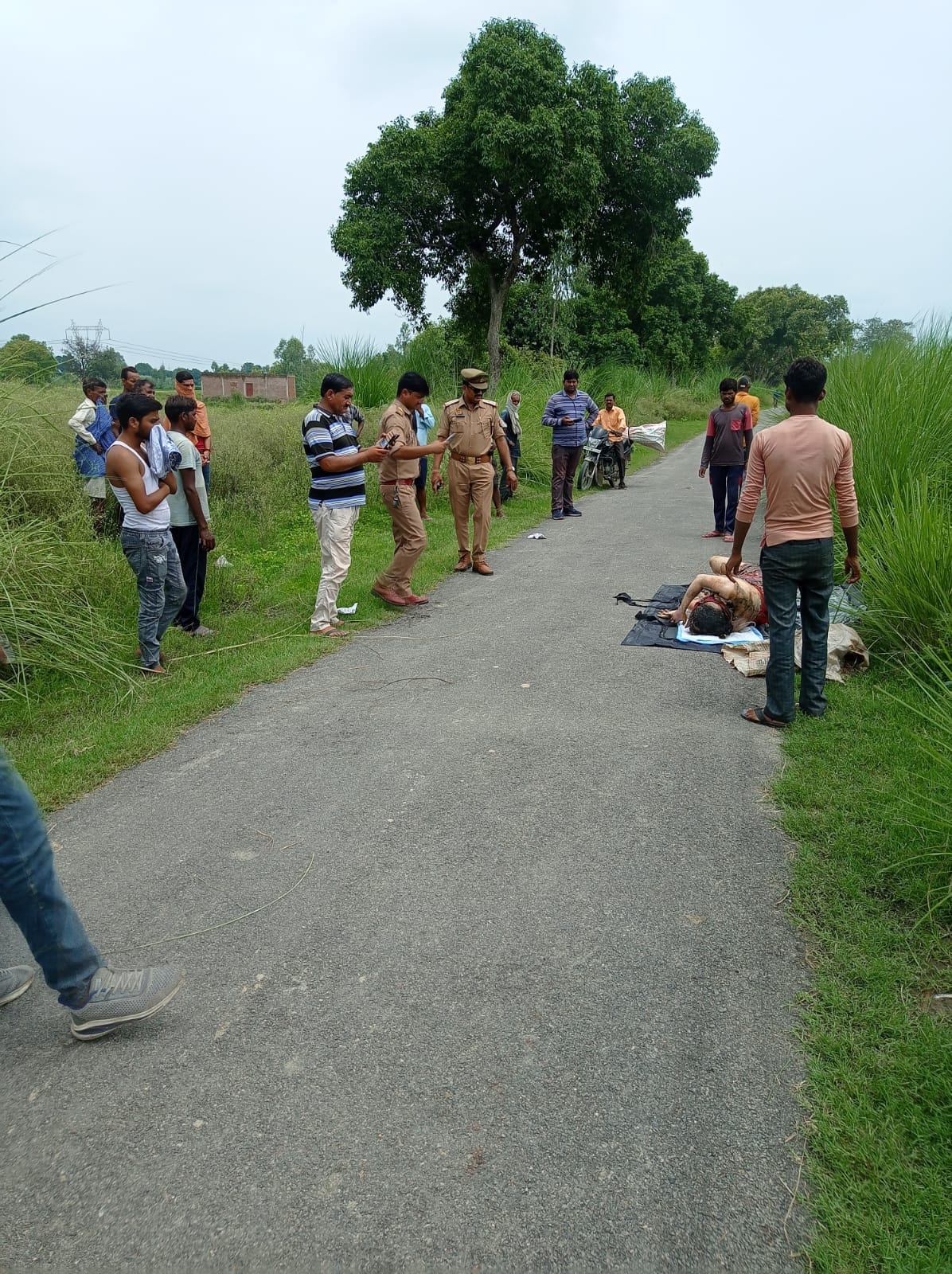 Brutal murder of woman, dead body thrown in sack, police is engaged in CCTV search