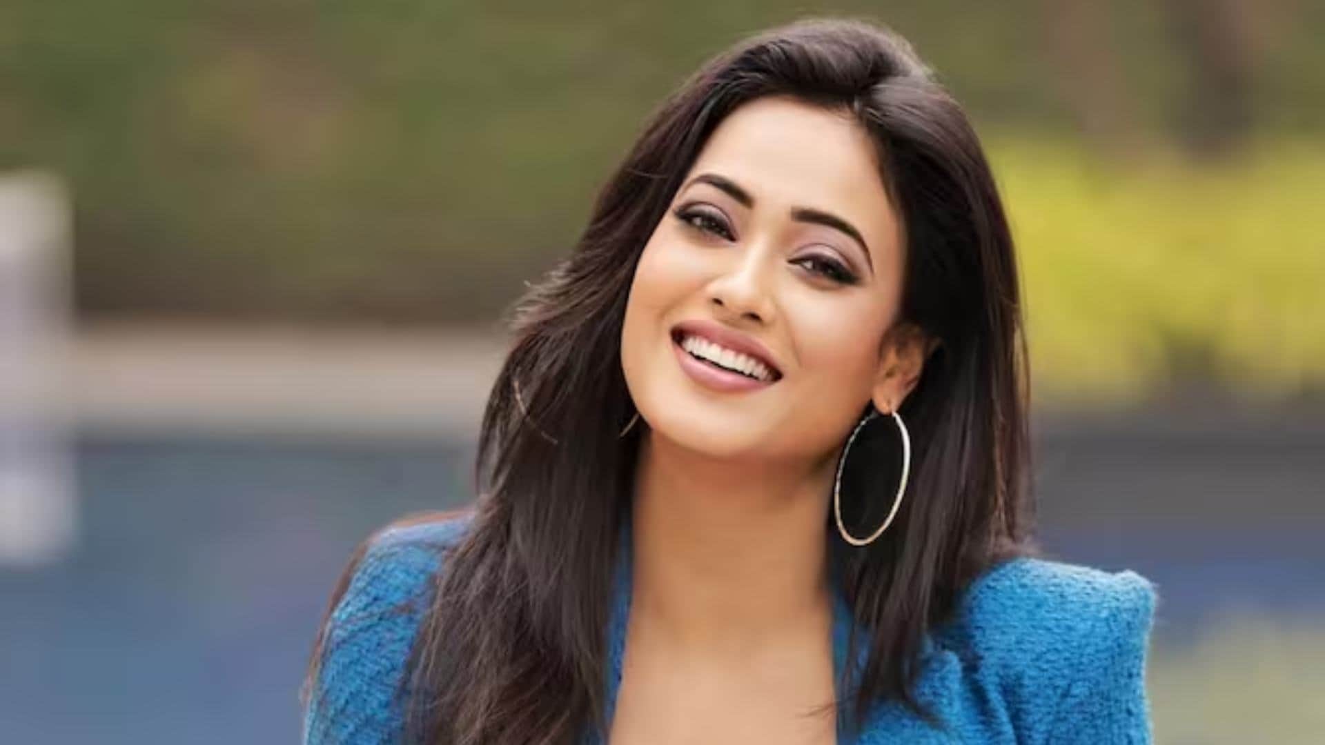 These celebs acted in pakistani films and tv shows shweta tiwari sara khan kirron kher
